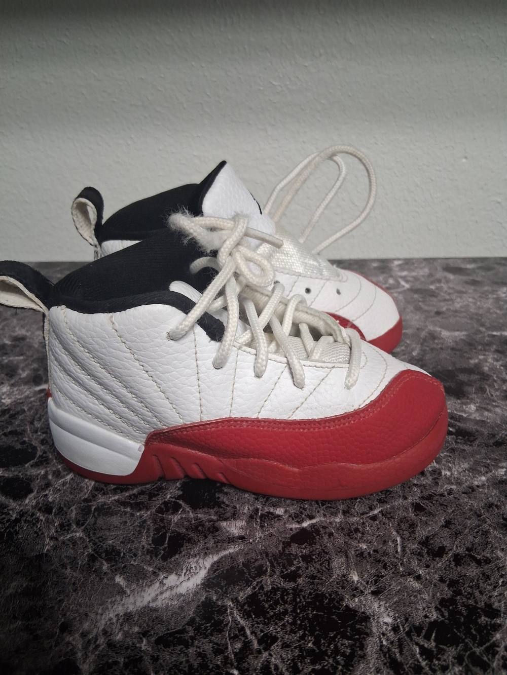 Kids Retro 12 Jordan White and Red High-Top Sneakers Size 8C